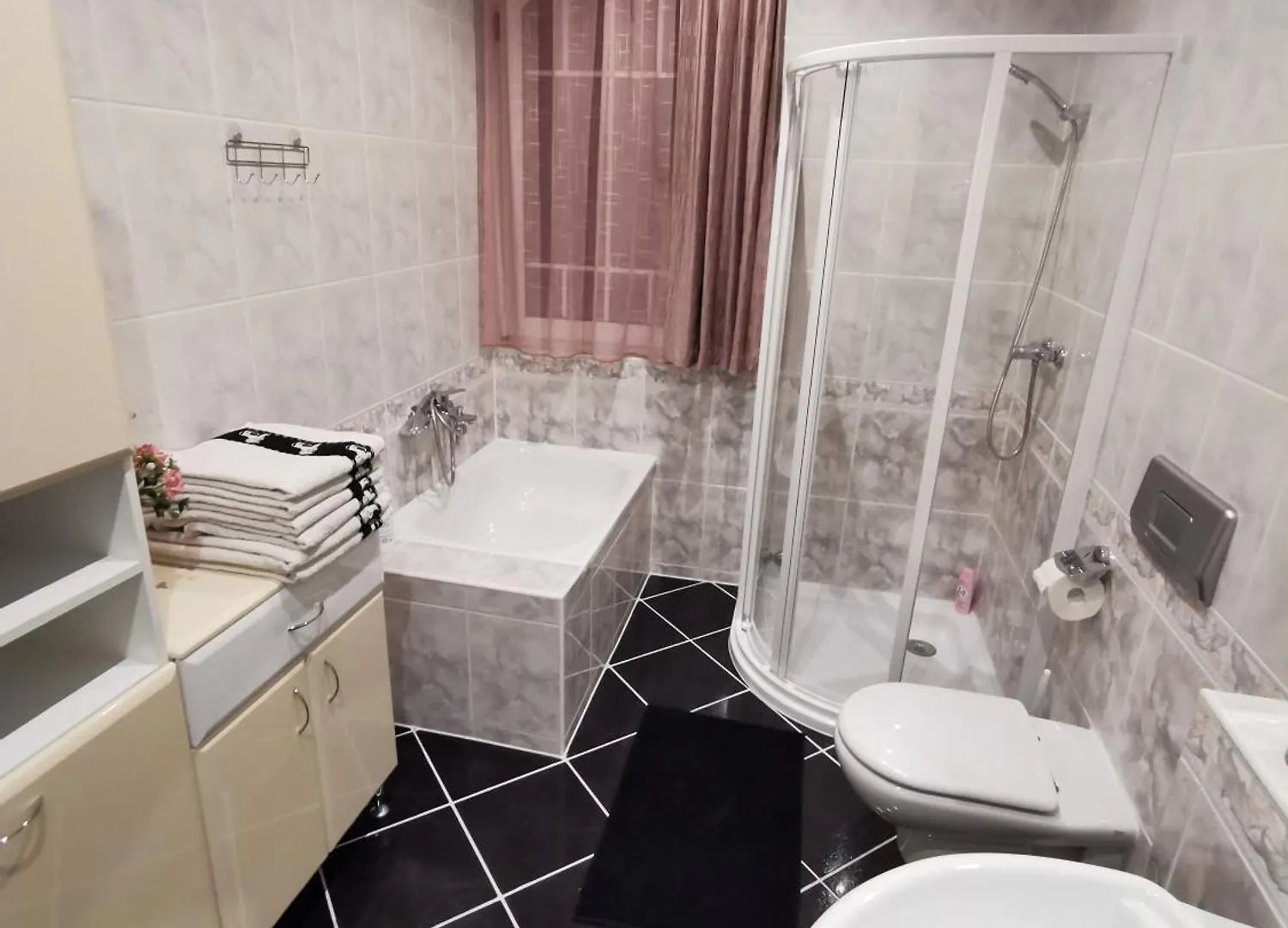 Boros Vendeghaz Eger Villa